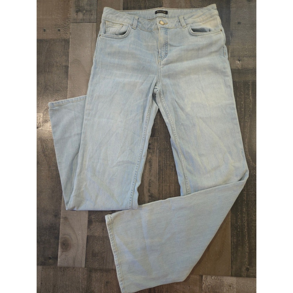 Massimo Dutti Light Wash Flare Leg Jeans Size 8 Light Bleach Blue Denim 5 Pocket